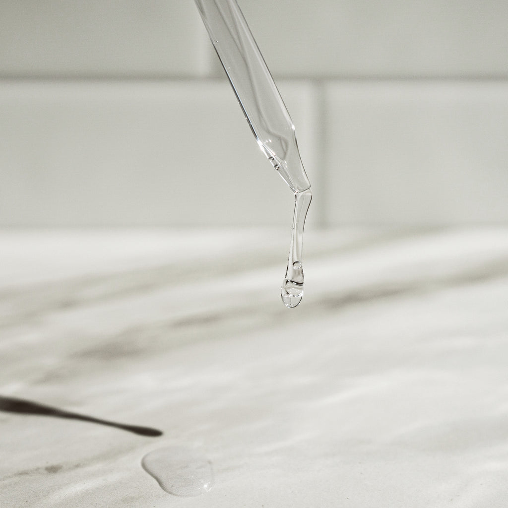 Blue Sea Kale + Niacinamide Smoothing Facial Serum